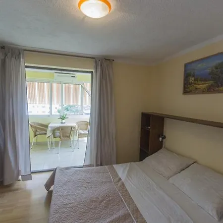 In With Sea View, Balcony, Air Conditioning, Wifi *